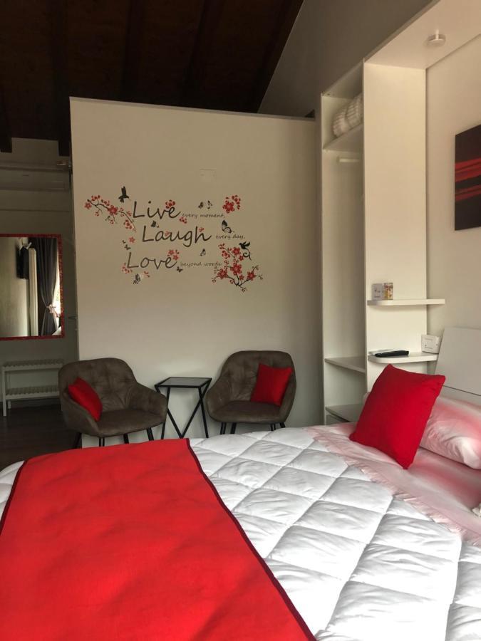 La Terrazza Sulle Vigne B&B Corte Franca Exterior foto