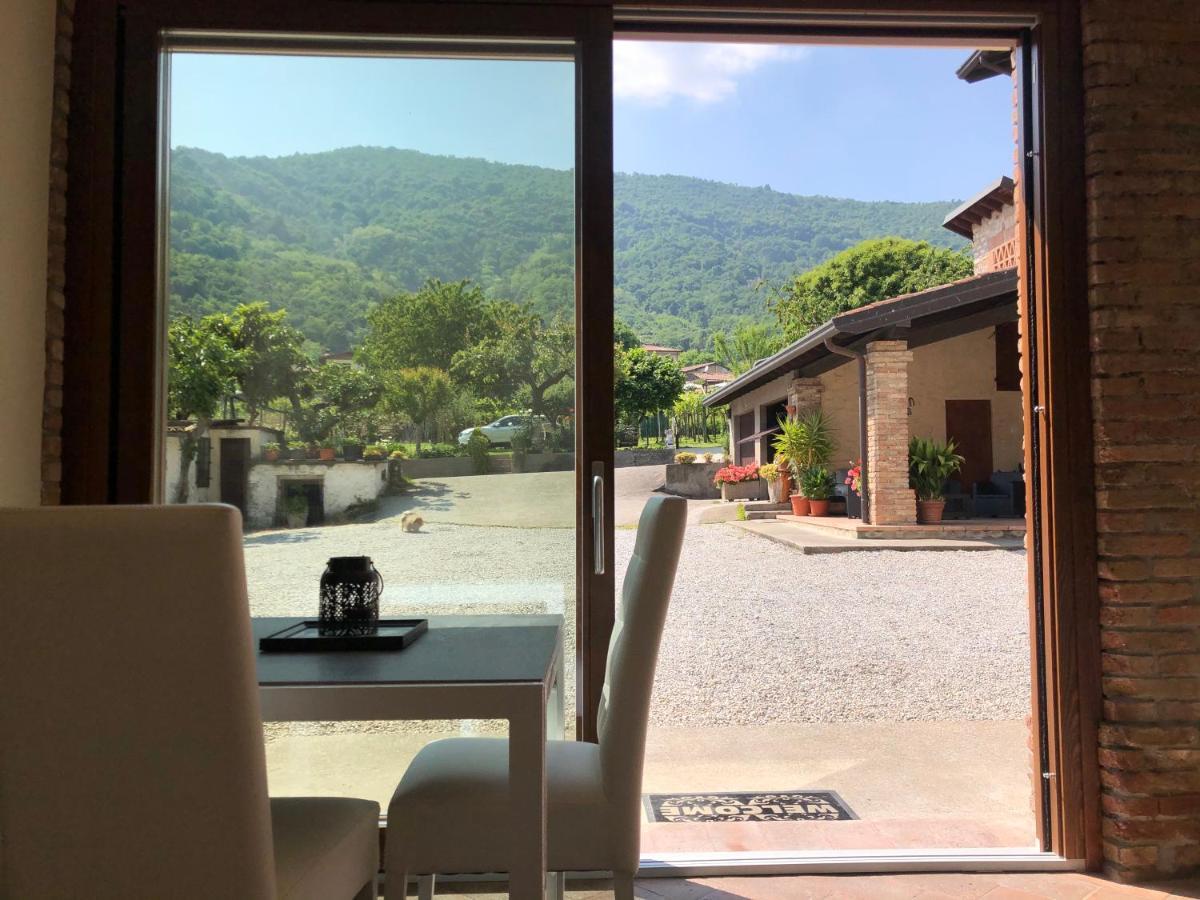 La Terrazza Sulle Vigne B&B Corte Franca Exterior foto