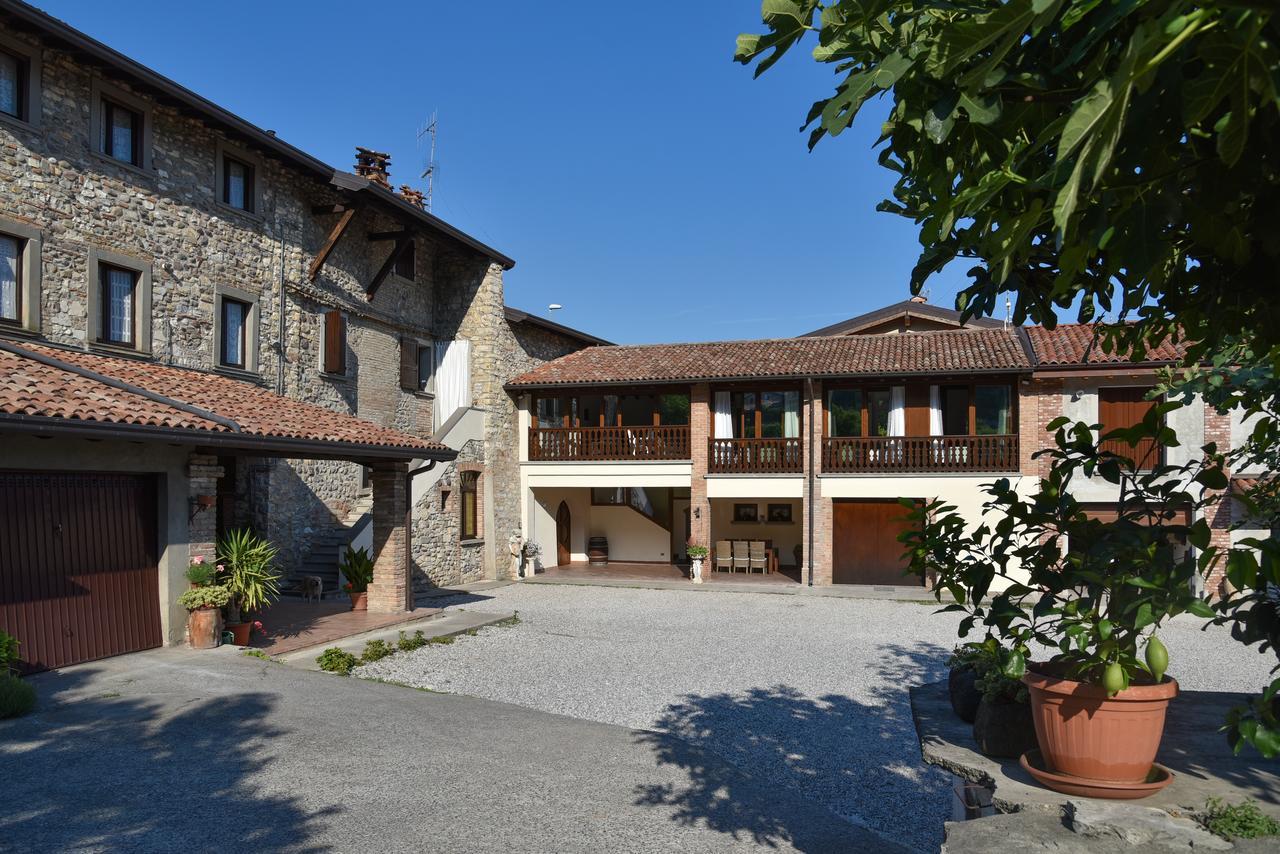 La Terrazza Sulle Vigne B&B Corte Franca Exterior foto